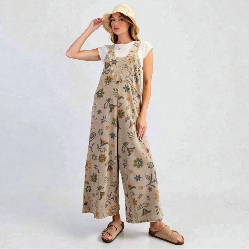 Easel Floral Print Jumpsuit Overalls Medium New